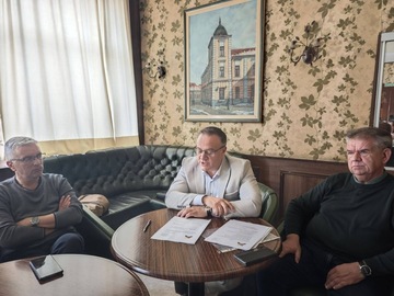 Размена информација и искустава
